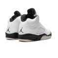 jordan-air-jordan-5-white-black_23607030_55492400_2048
