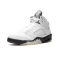 jordan-air-jordan-5-white-black_23607030_55492406_2048